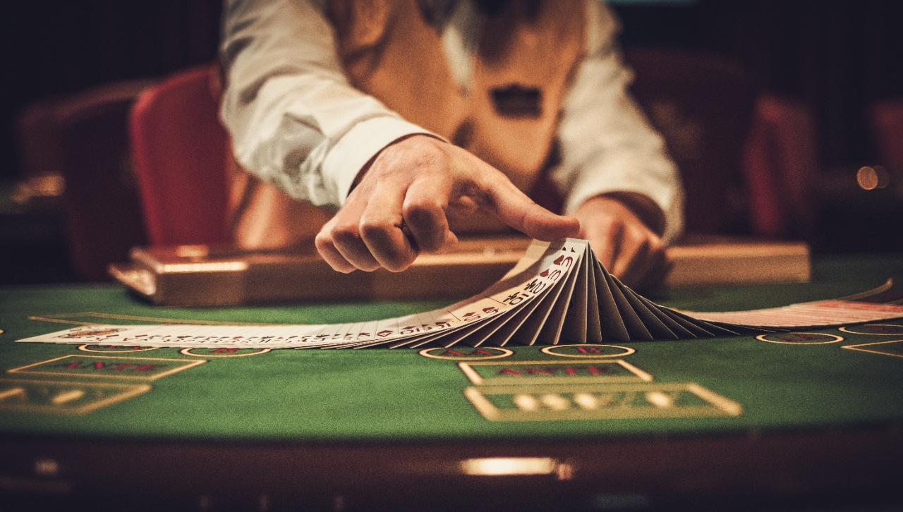 Greek regulator advances live casino studio plans